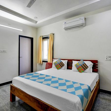Oyo Home Msr Guest Inn Homestay Неллуру Экстерьер фото