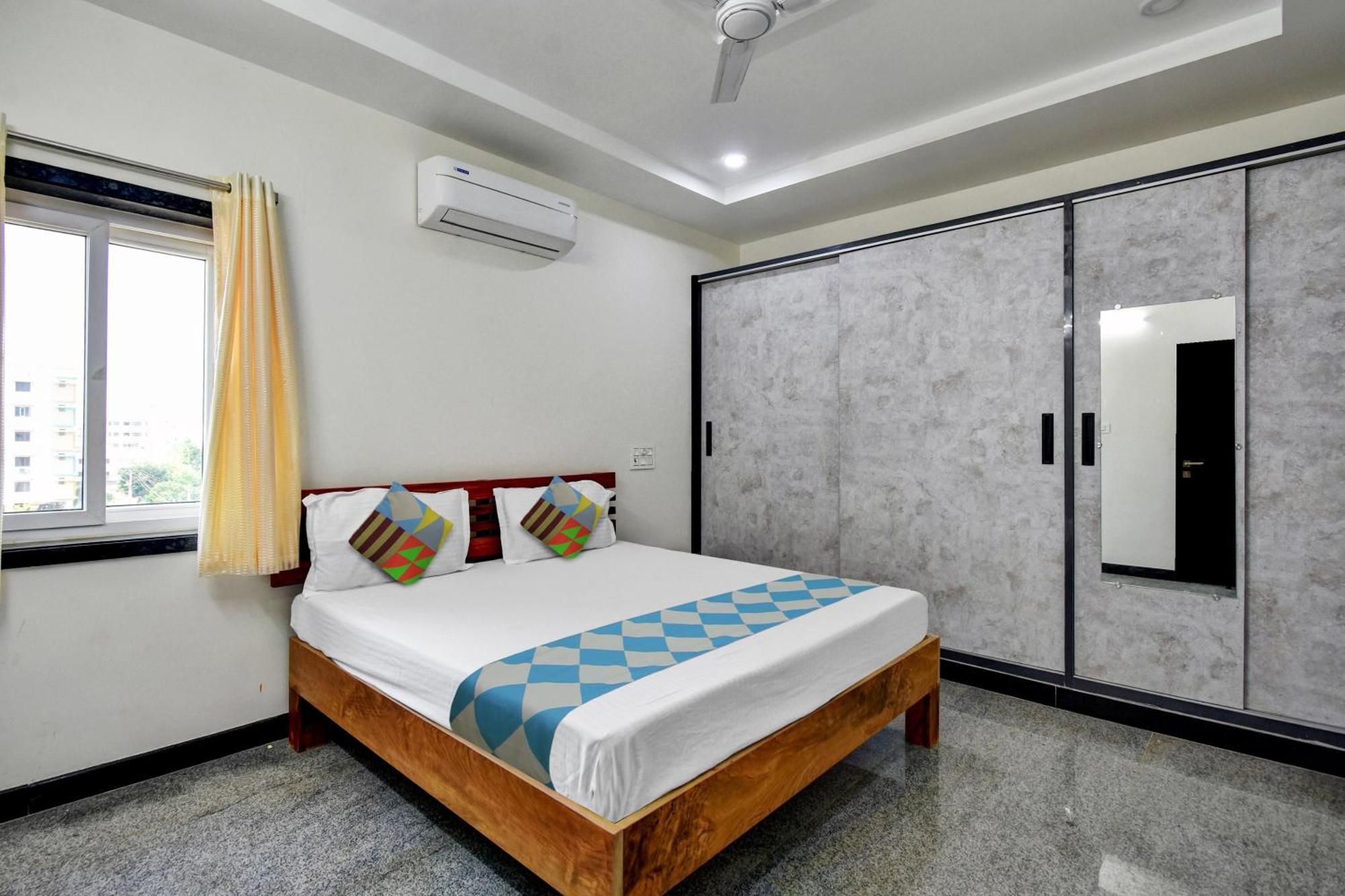 Oyo Home Msr Guest Inn Homestay Неллуру Экстерьер фото