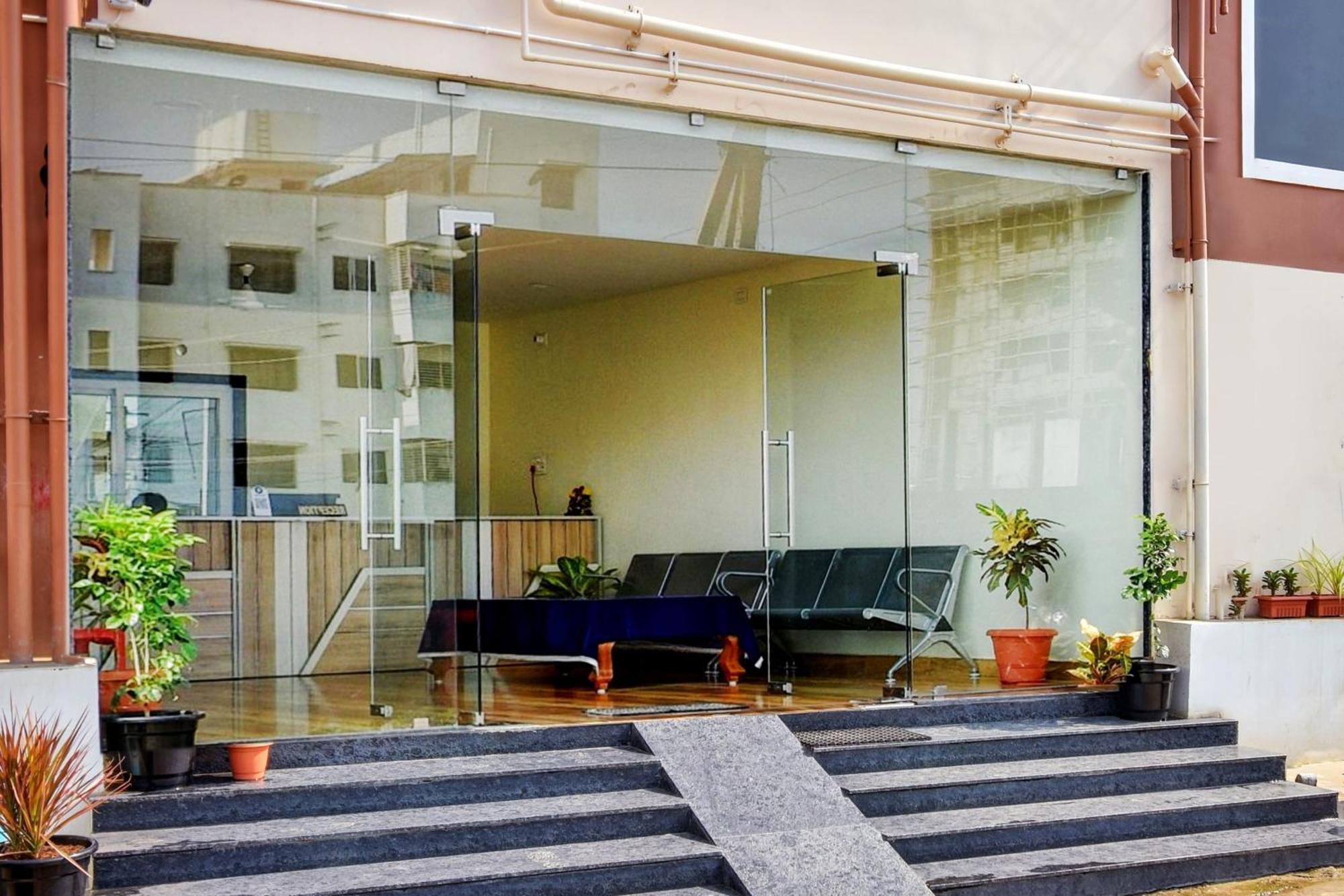 Oyo Home Msr Guest Inn Homestay Неллуру Экстерьер фото