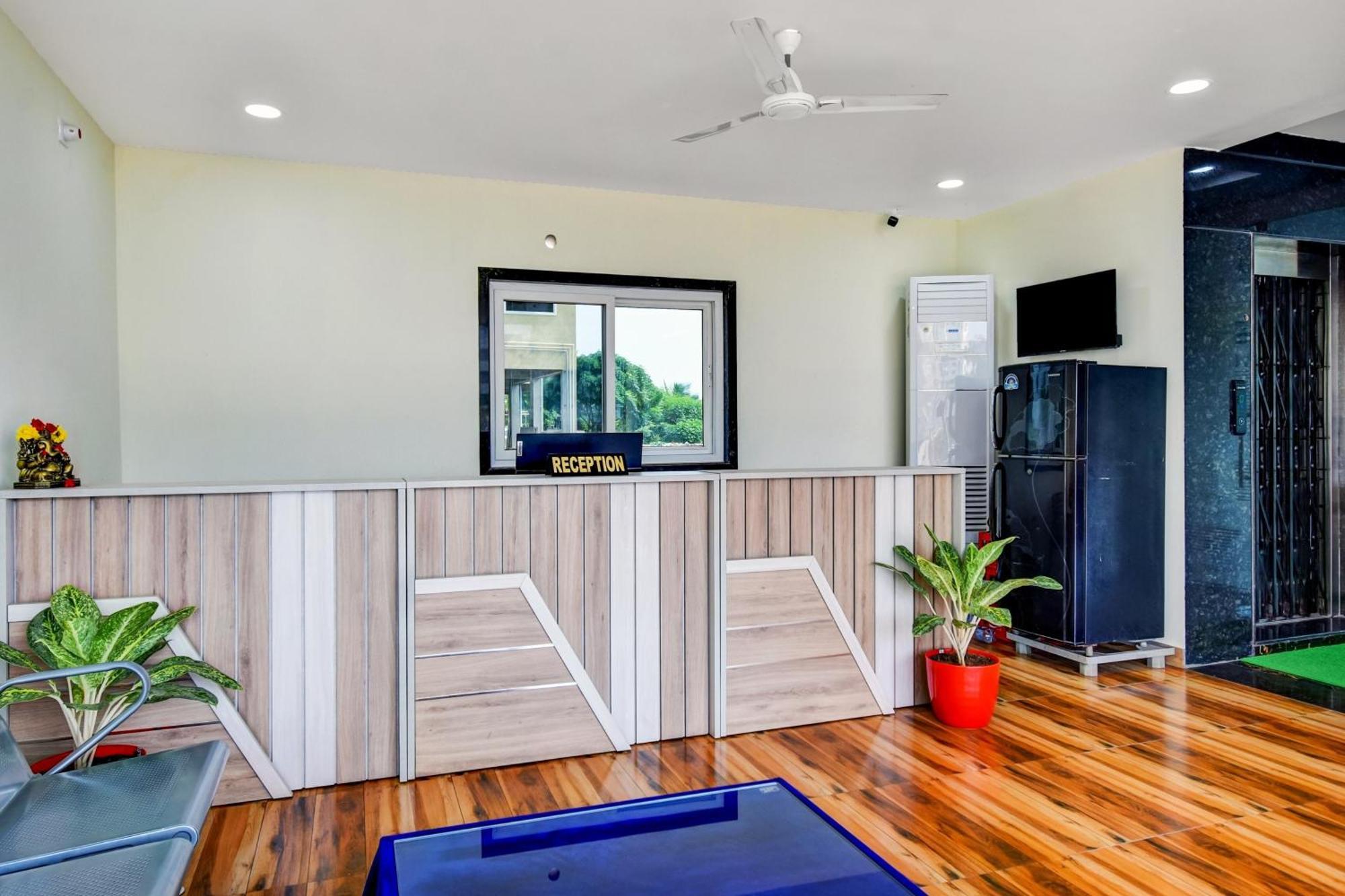Oyo Home Msr Guest Inn Homestay Неллуру Экстерьер фото