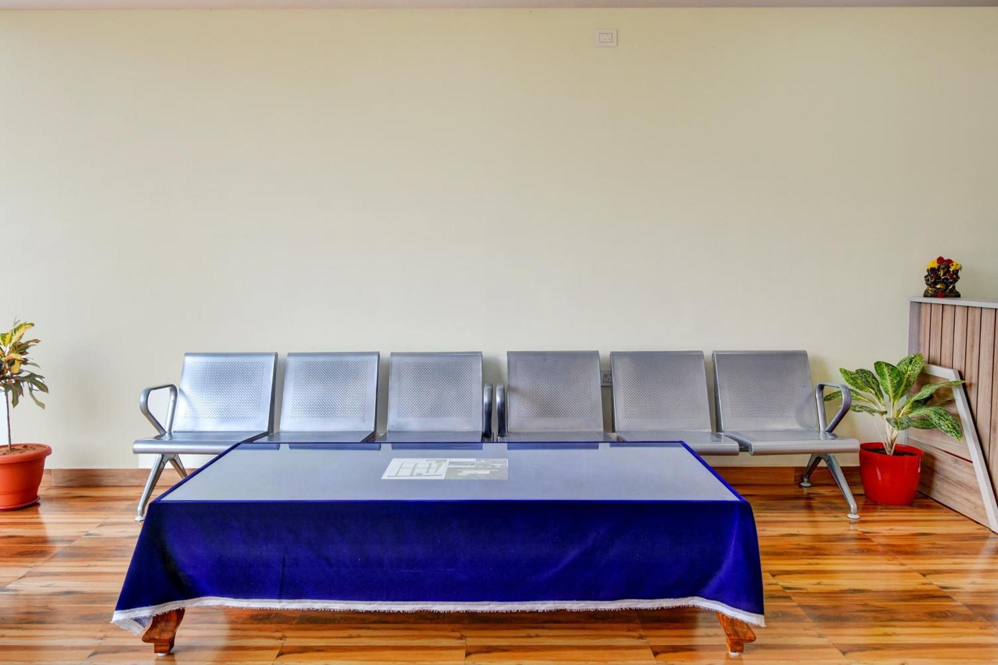 Oyo Home Msr Guest Inn Homestay Неллуру Экстерьер фото