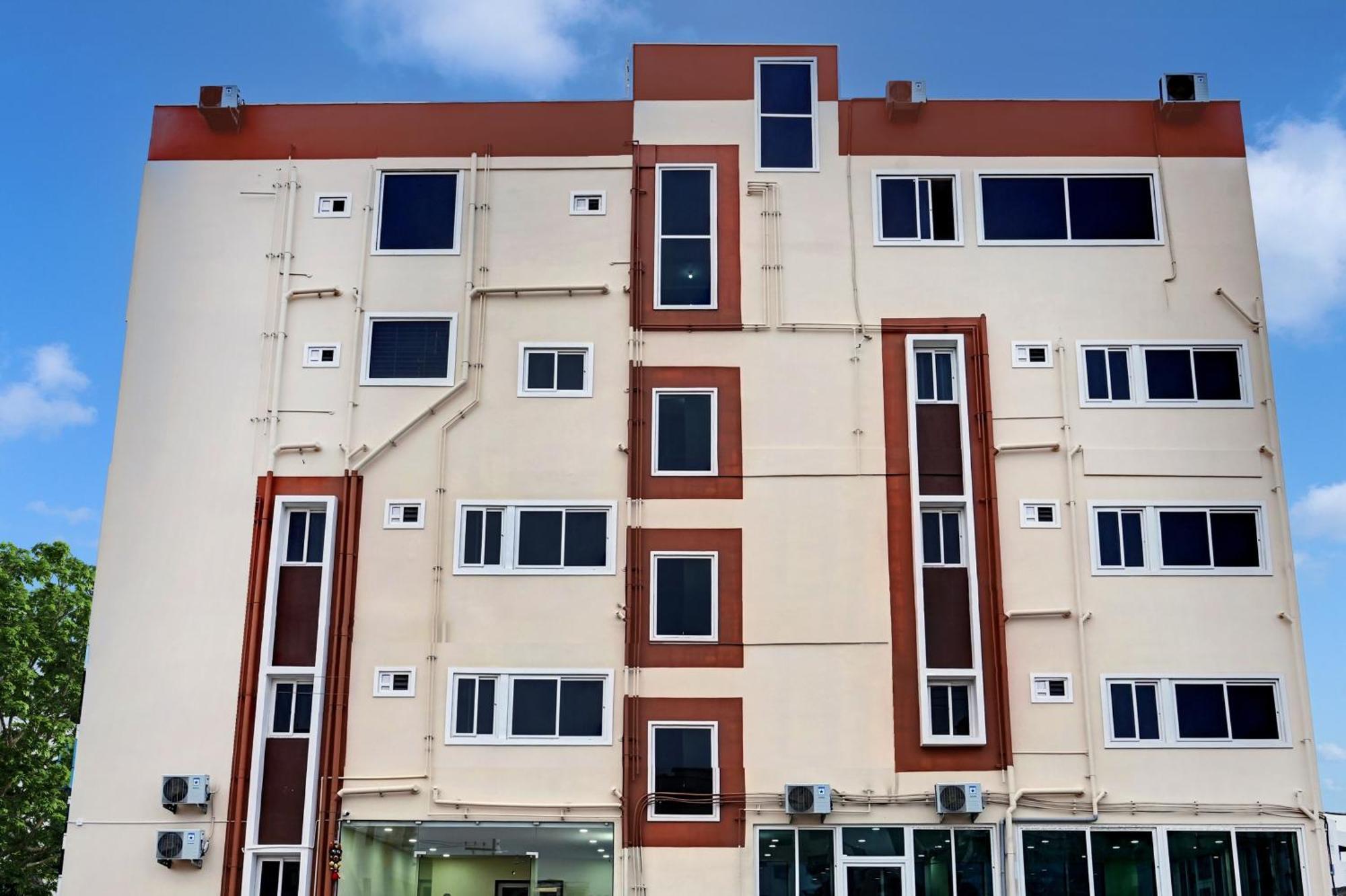 Oyo Home Msr Guest Inn Homestay Неллуру Экстерьер фото